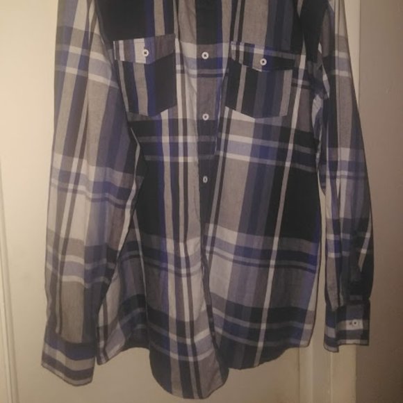 Button Up - Picture 2 of 4